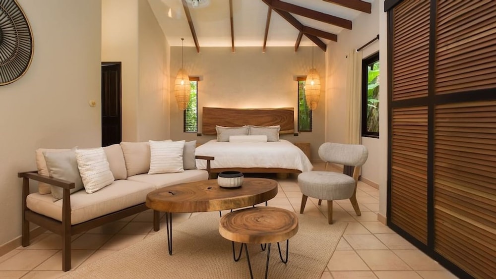 Cala Luna Boutique Hotel and Villas 63/86