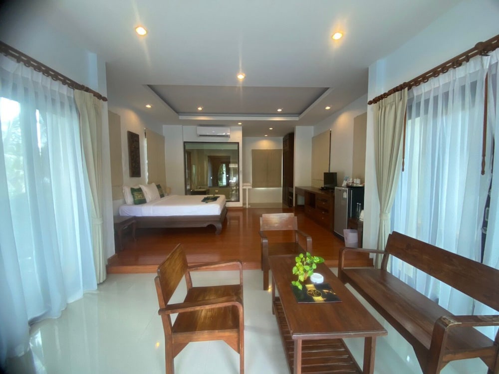Poolsawat Villa 26/49