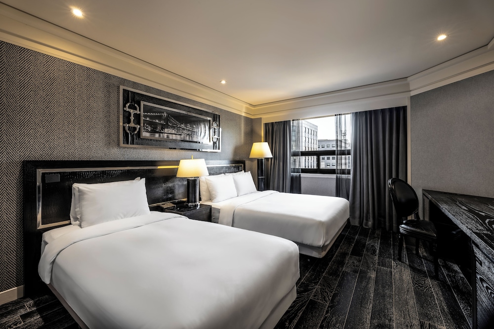 EXECUTIVE, FAMILY, TWIN BEDS
