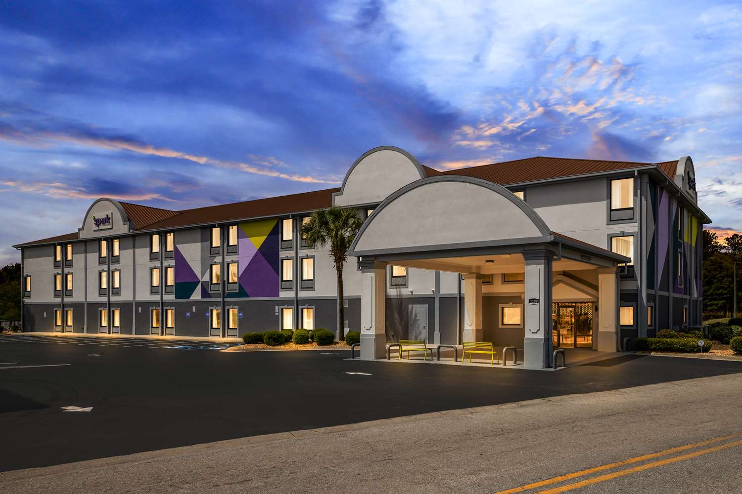 Spark by Hilton Tifton 1/21