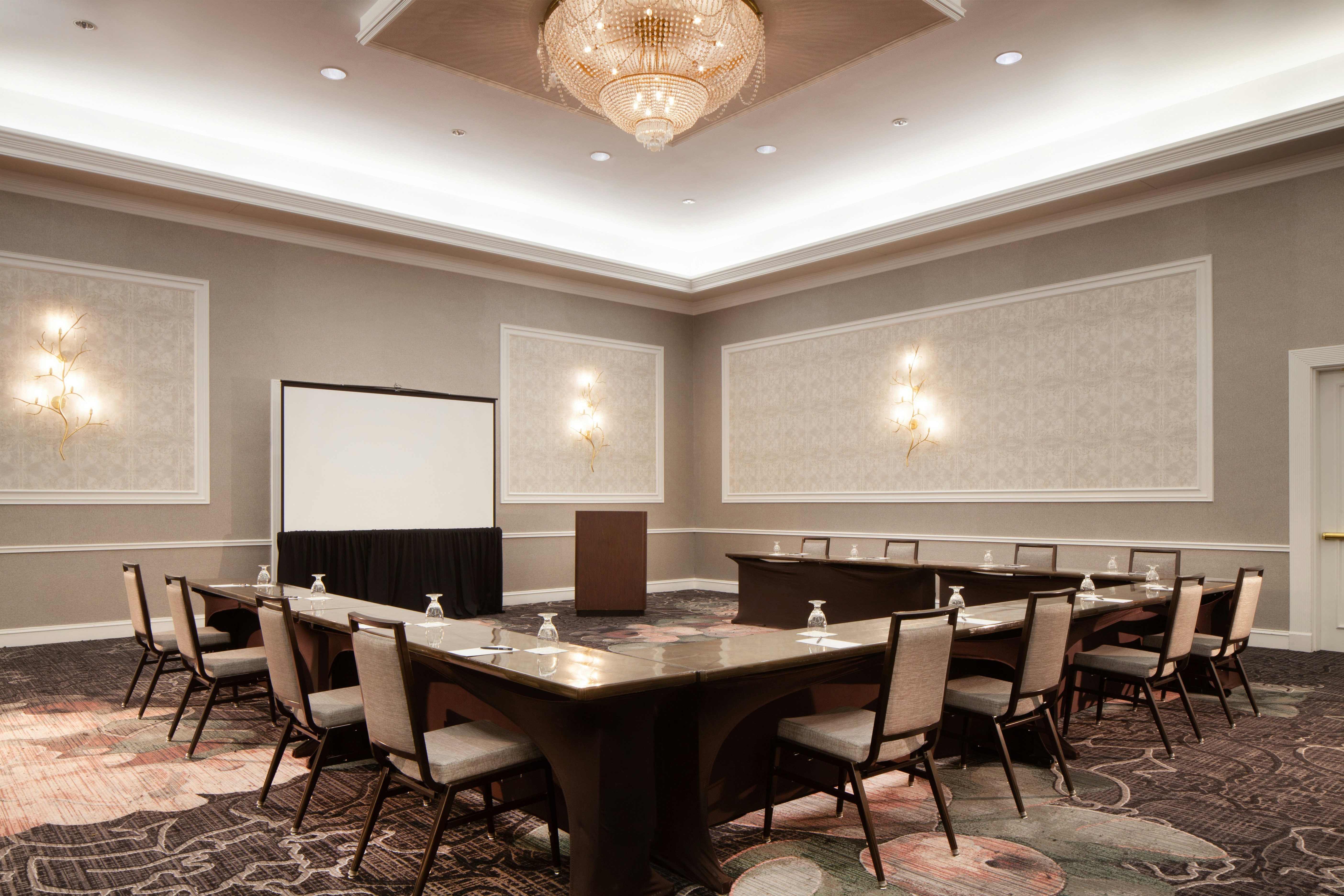 Hilton Marietta Hotel Conference Center 67/82