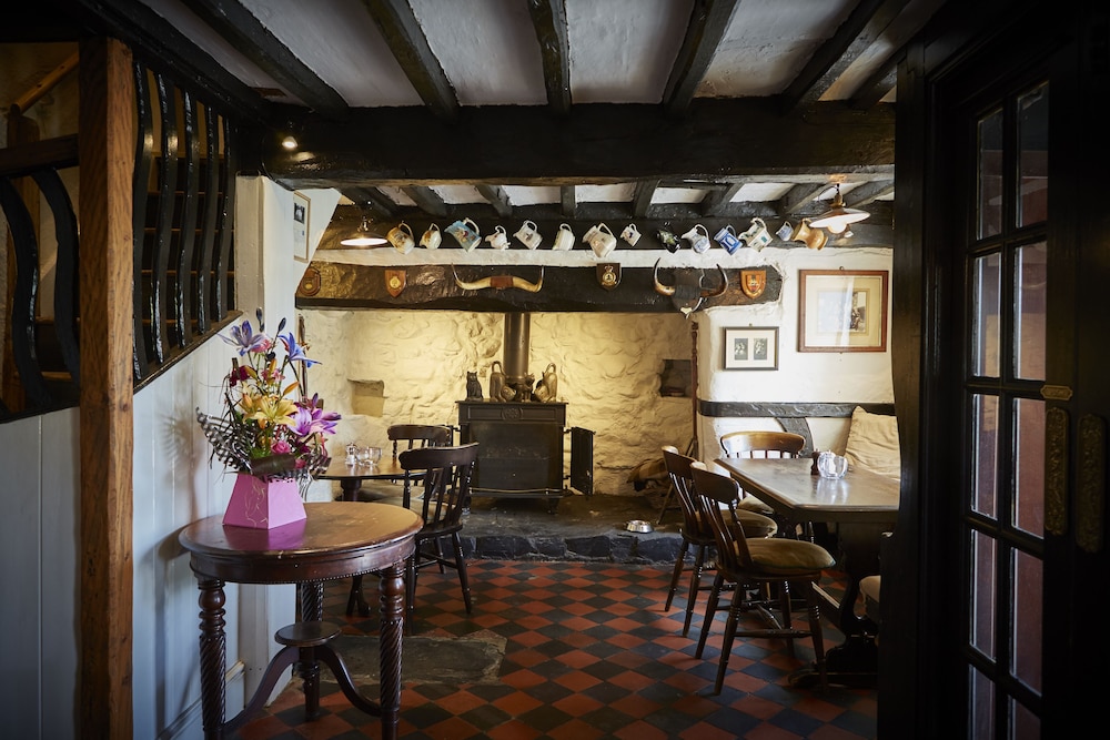 The Groes Inn 6/67