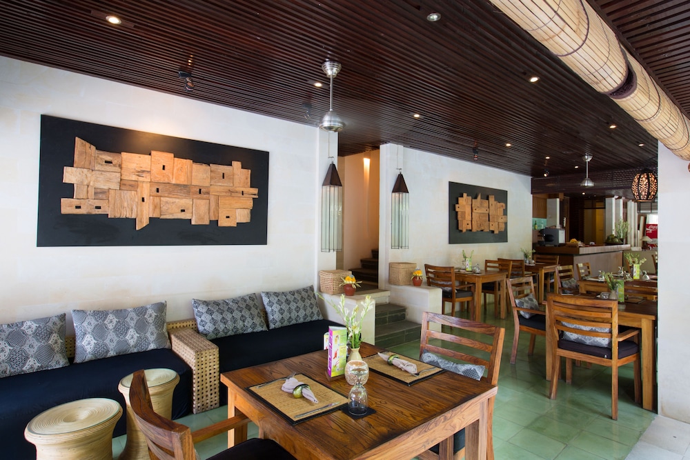 Ubud Village Hotel 32/51