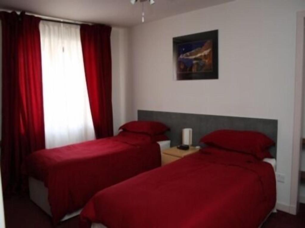 White Hart Hotel 5/9