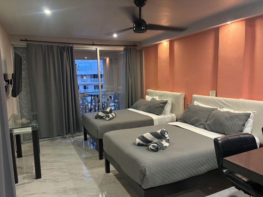 PREMIUM, STUDIO, BEACH VIEW, BALCONY