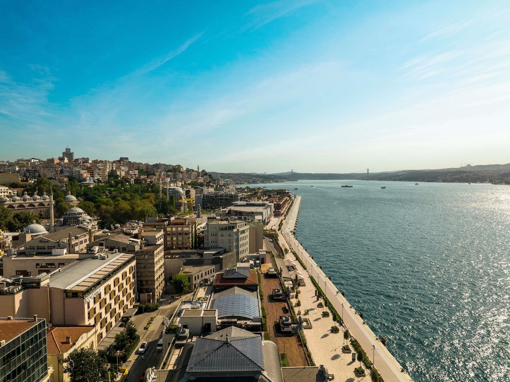 Novotel Istanbul Bosphorus Hotel 67/71