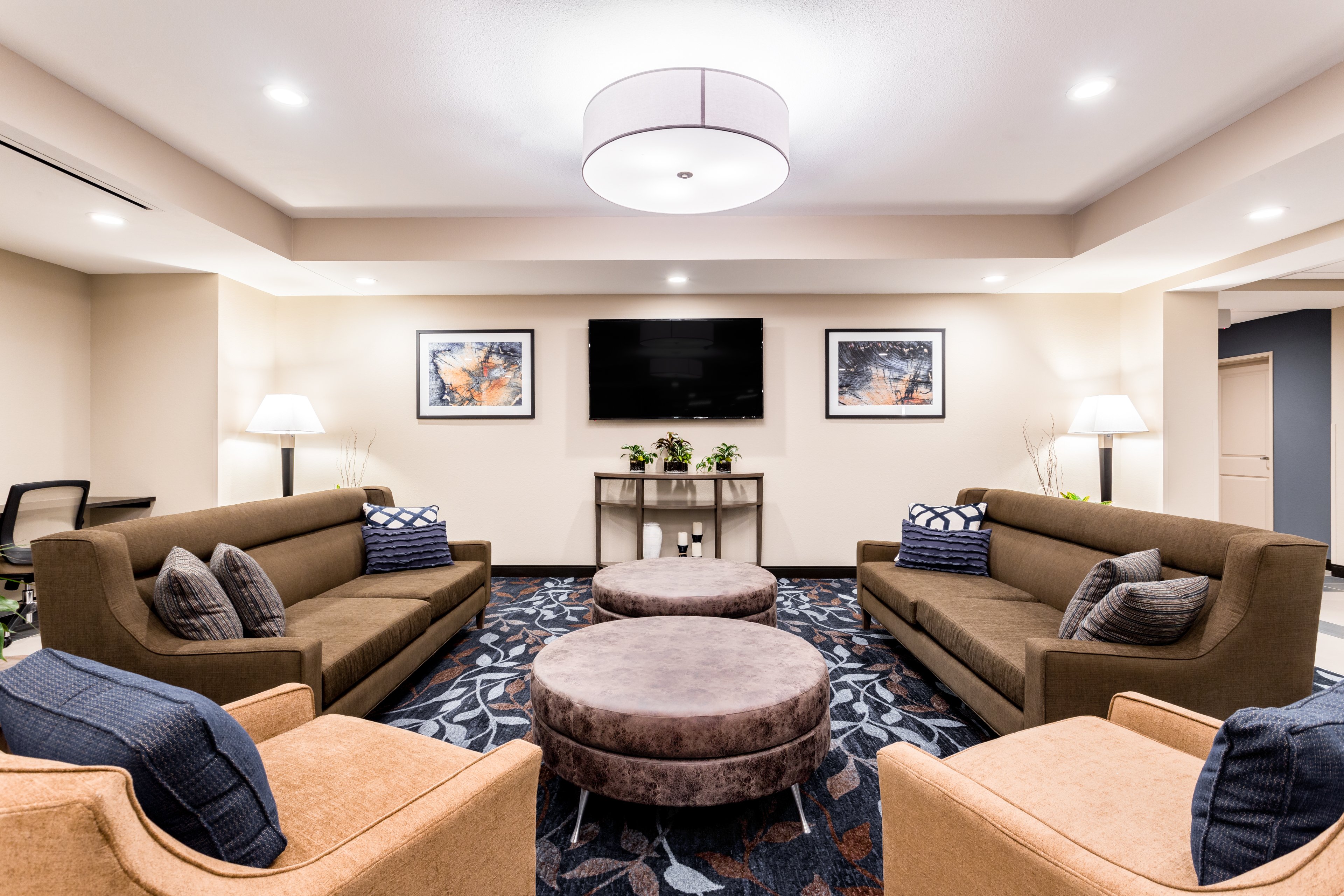 Candlewood Suites Eau Claire I-94 27/43