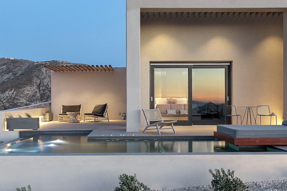 North Santorini Luxury Spa Hotel 27/50