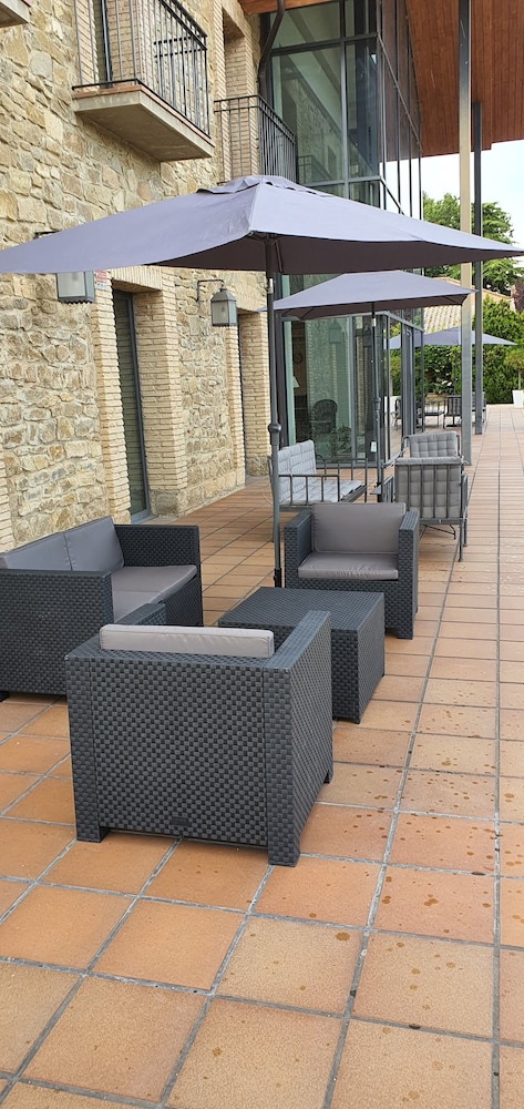 Hotel Villa Marcilla 48/67
