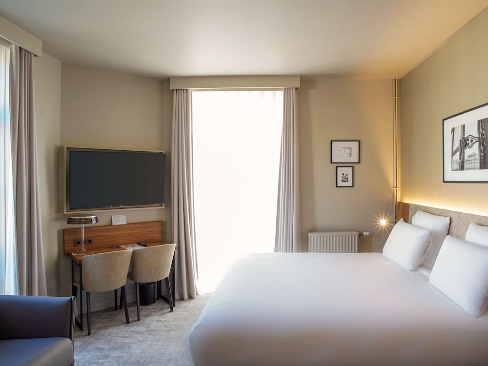 Mercure Rennes Place Bretagne 11/68