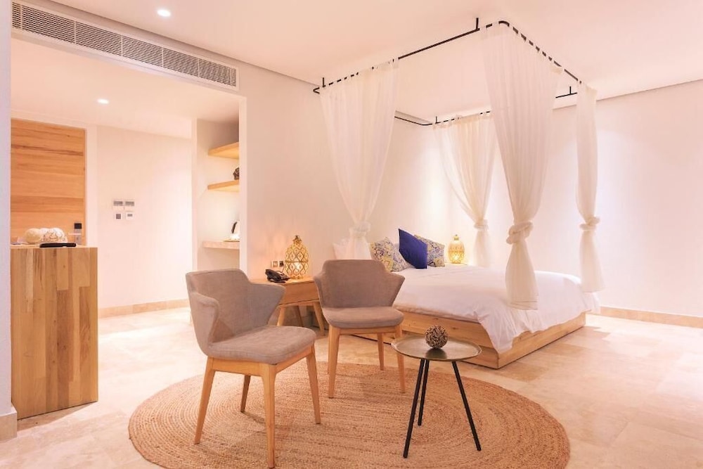 GARDEN SUITE, PATIO
