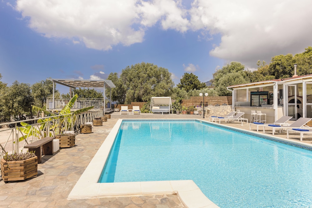 Panorama Fanari Studios Apartments 53/77