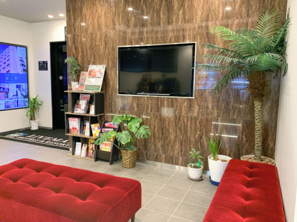 Hotel Livemax Fukuyama Ekimae 23/28