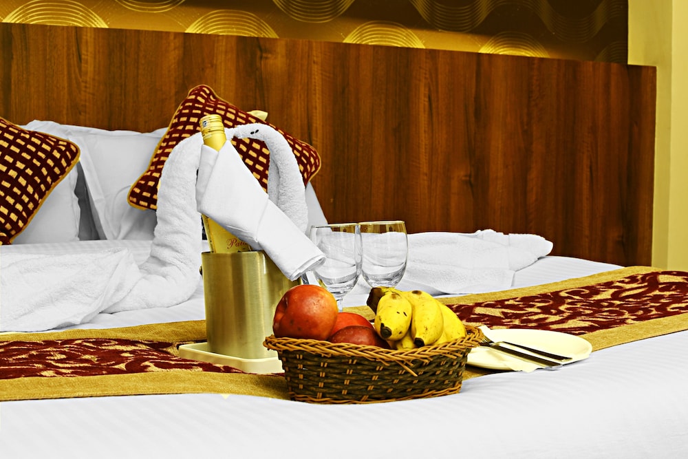 Hotel Royal Suite 17/30