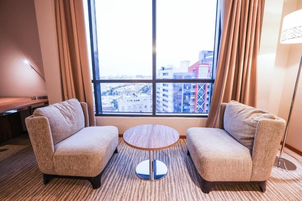 V Boutique Hotel 9/23