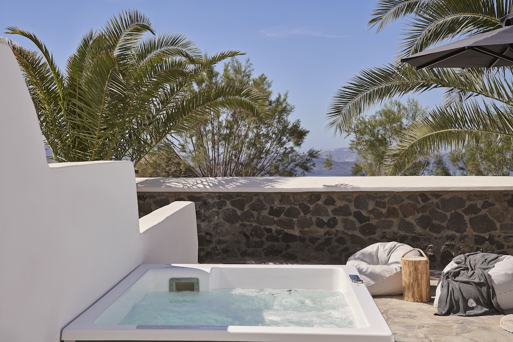Mr And Mrs White Santorini 50/84