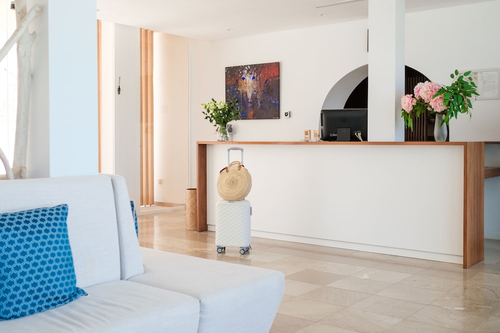 Hotel Cala d Or - Adults Only 14/69
