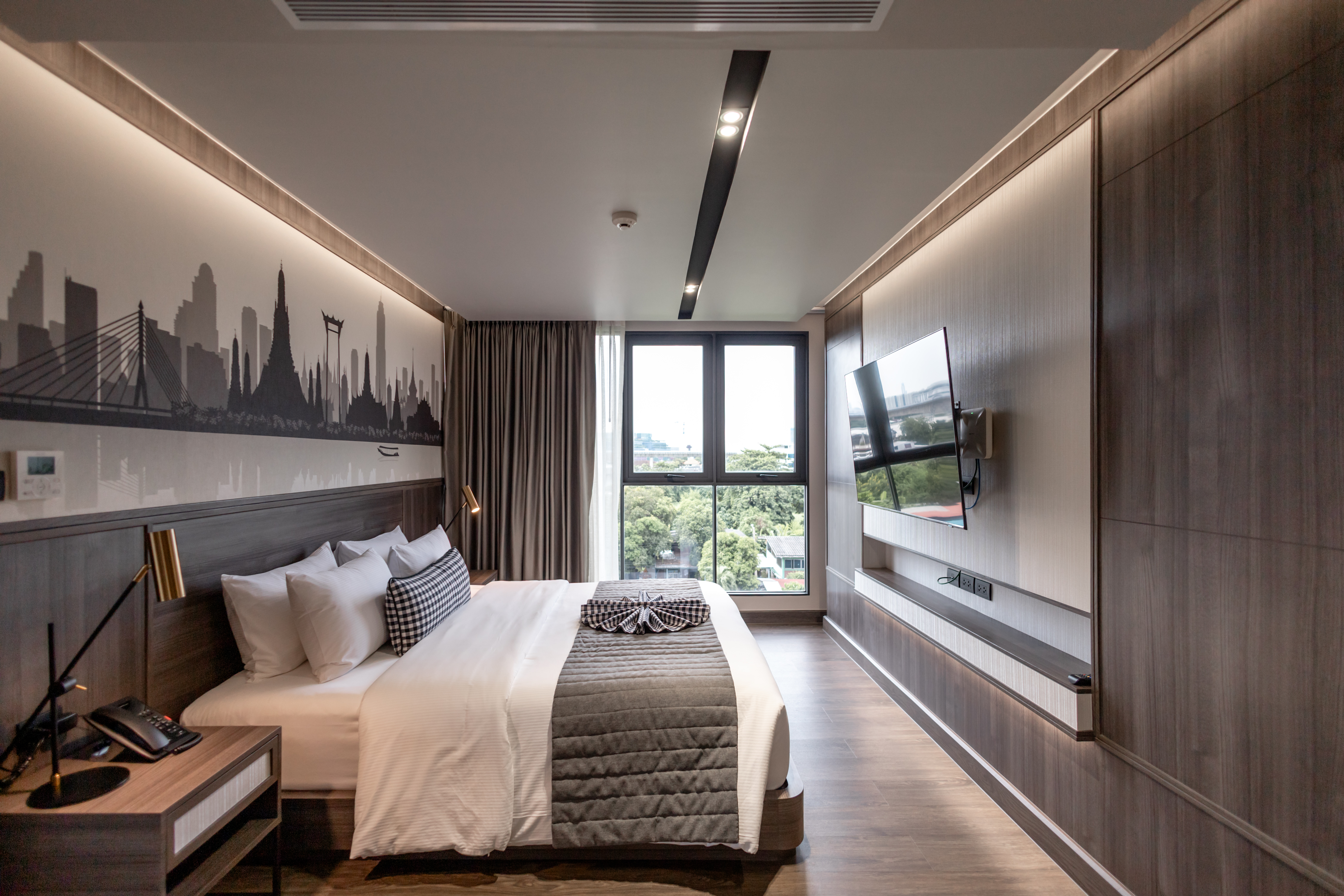 We Penthouse, Suite