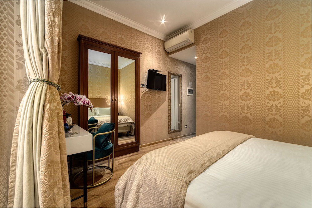 BQ House Trevi Luxury Rooms 11/50