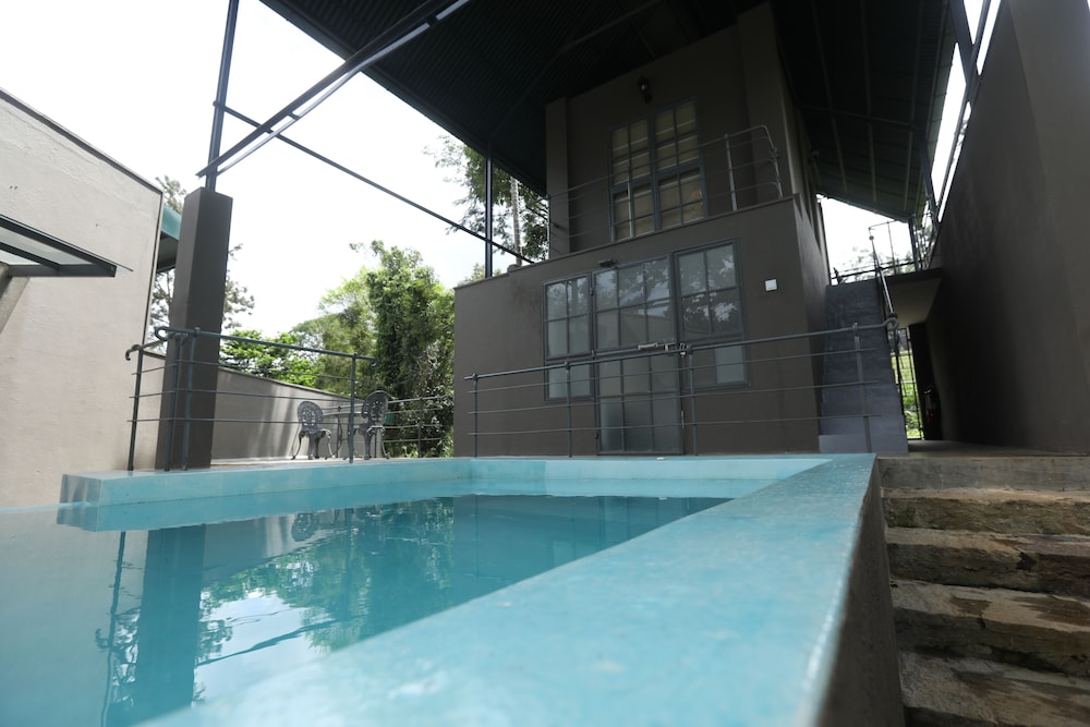 Dream Lodge Hanthana 10/15