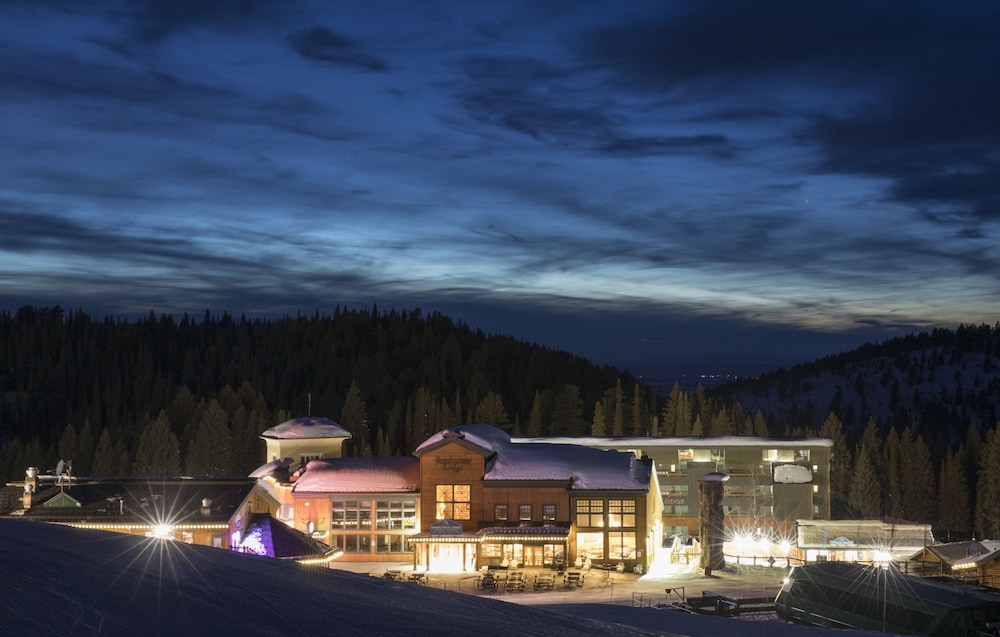 Sioux Lodge Suites by Grand Targhee Resort 3/50