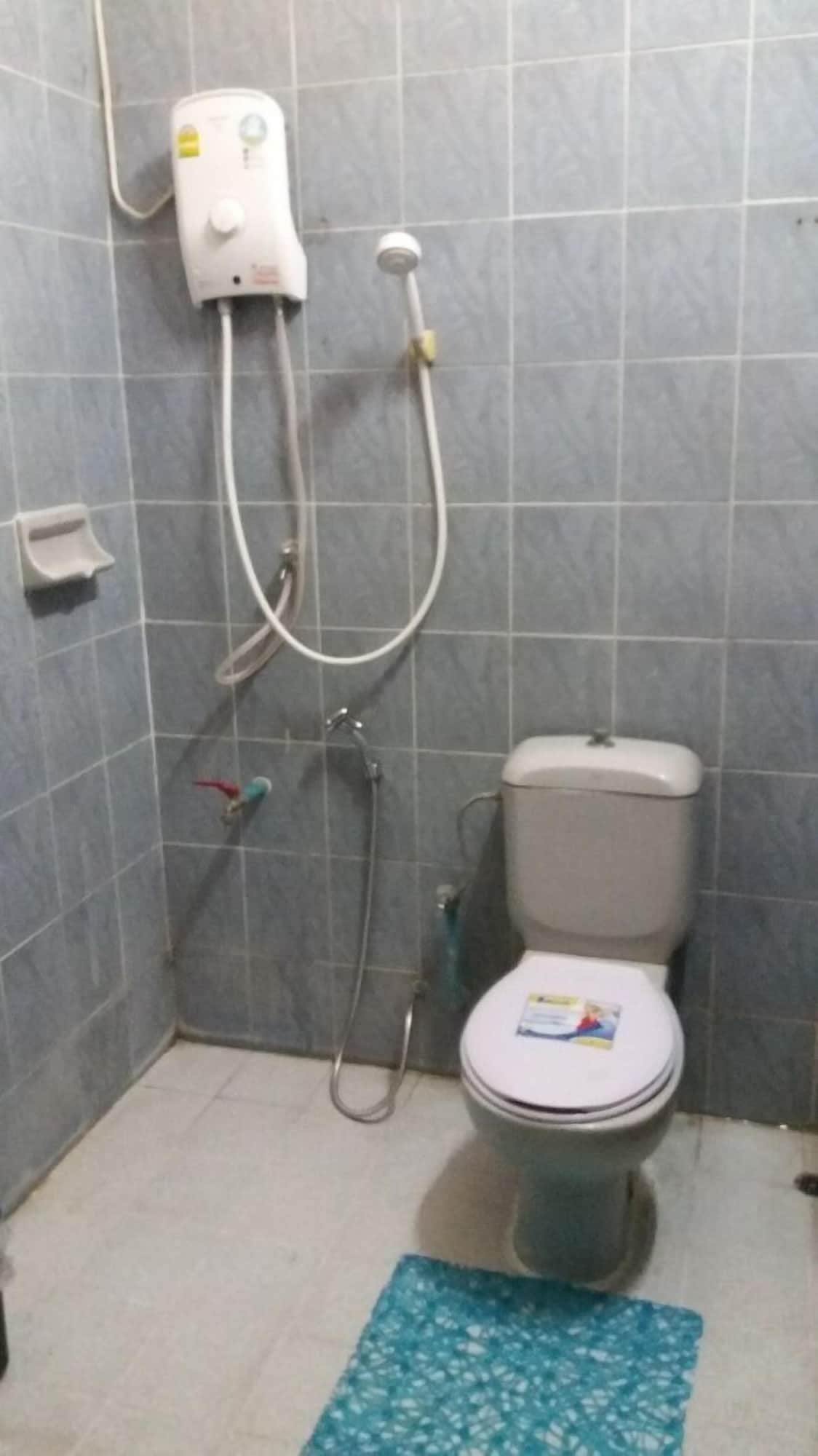 MIXED DORM