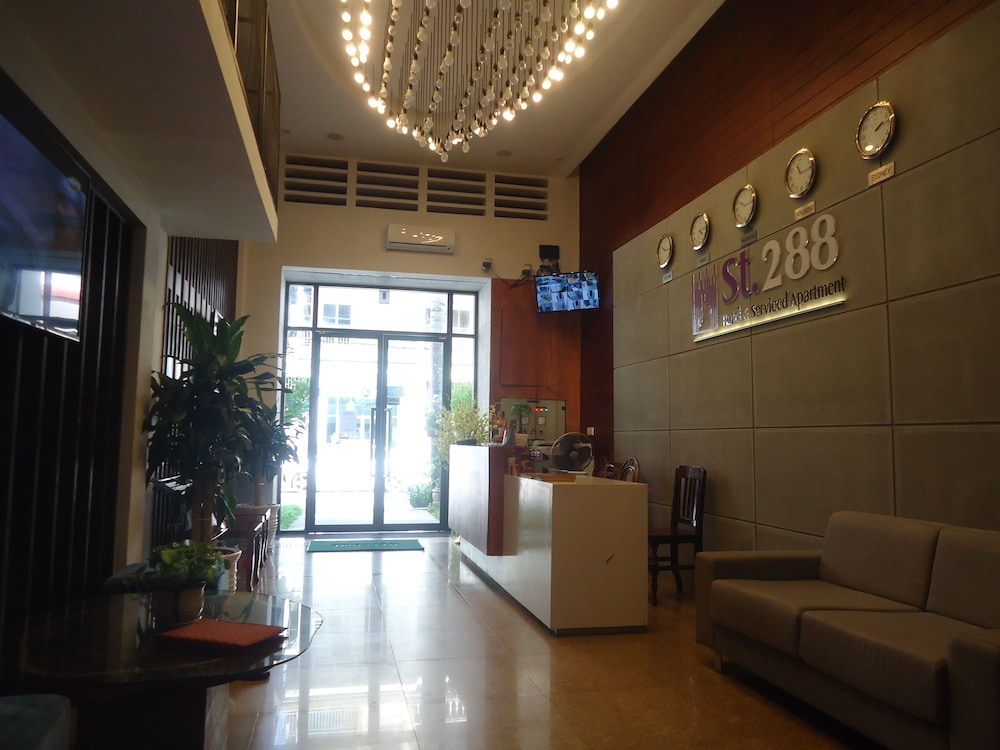 St. 288 Hotel Apartment &amp; Hotel Service 24/28