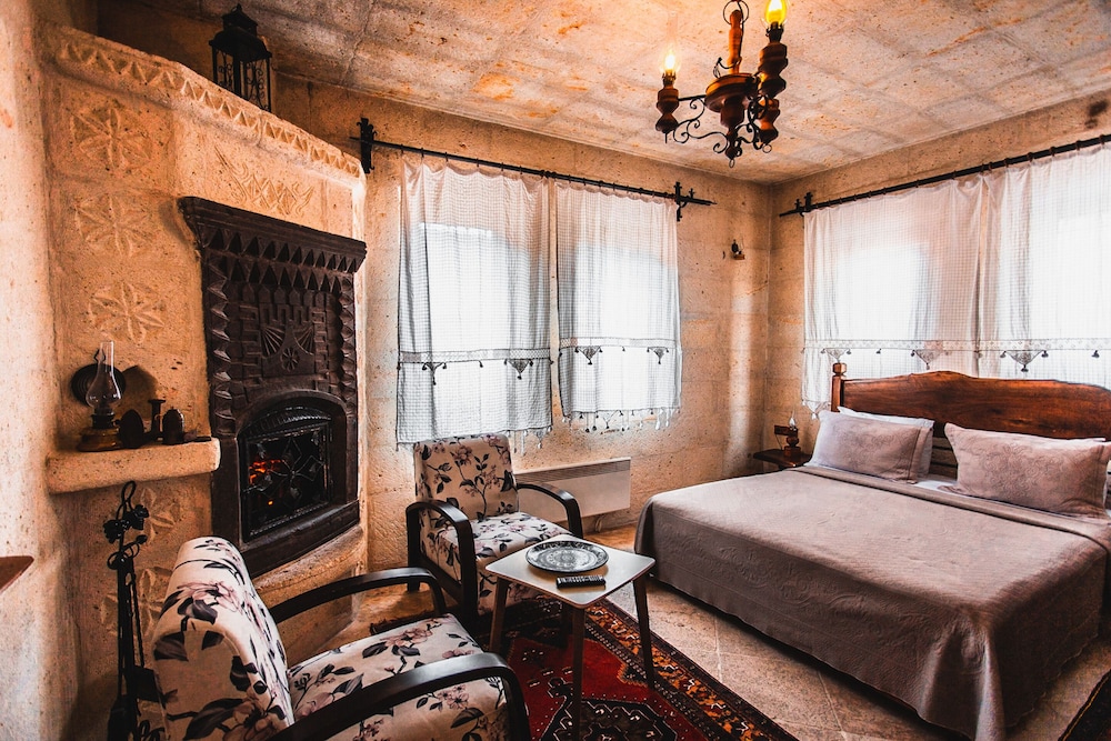 Apex Cave Hotel 49/61