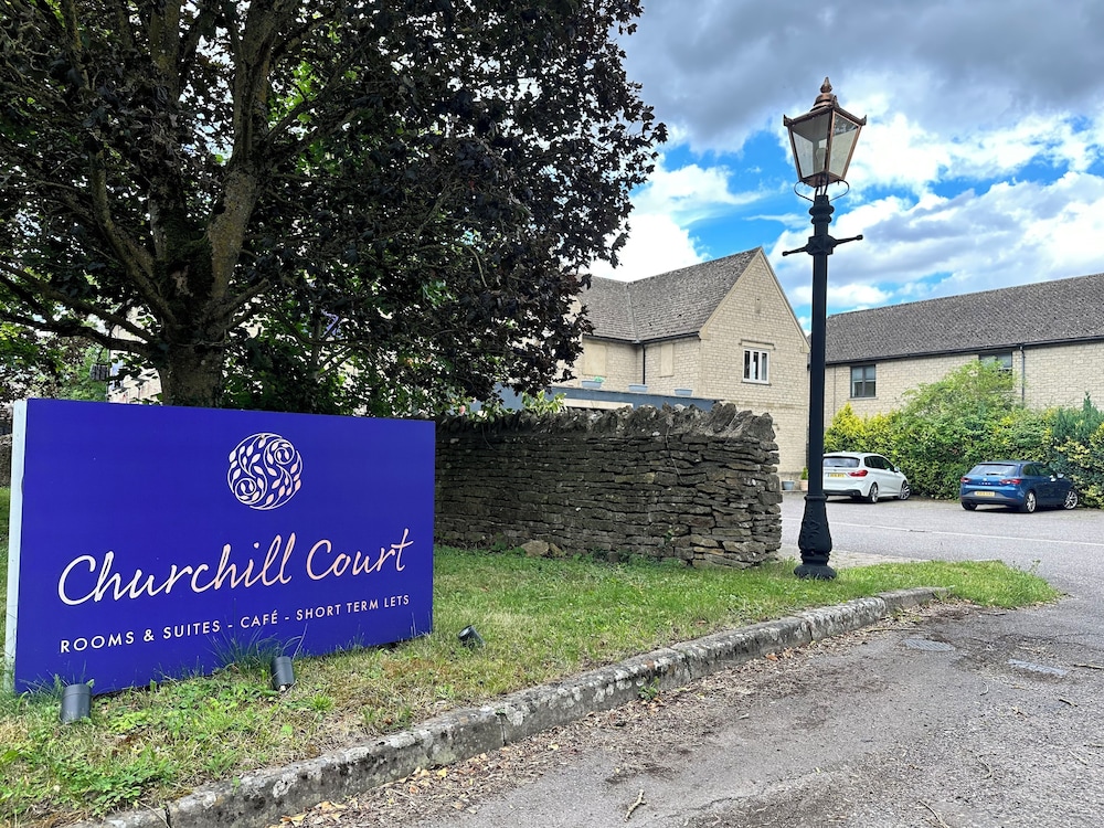 Churchill Court Hotel 57/59