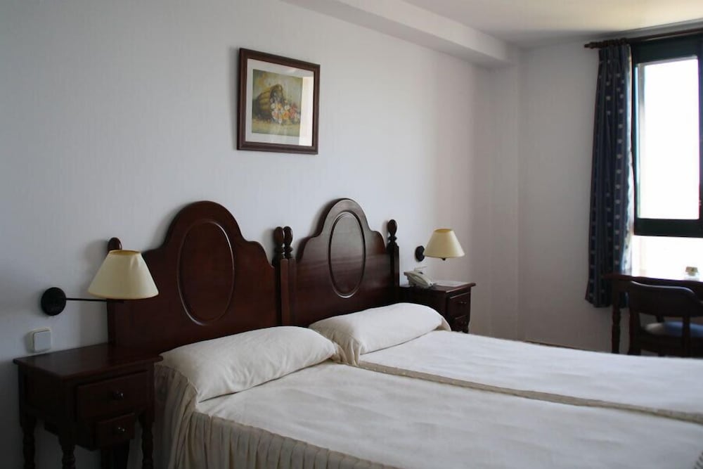TUGASA Hotel Arco de la Villa 18/47