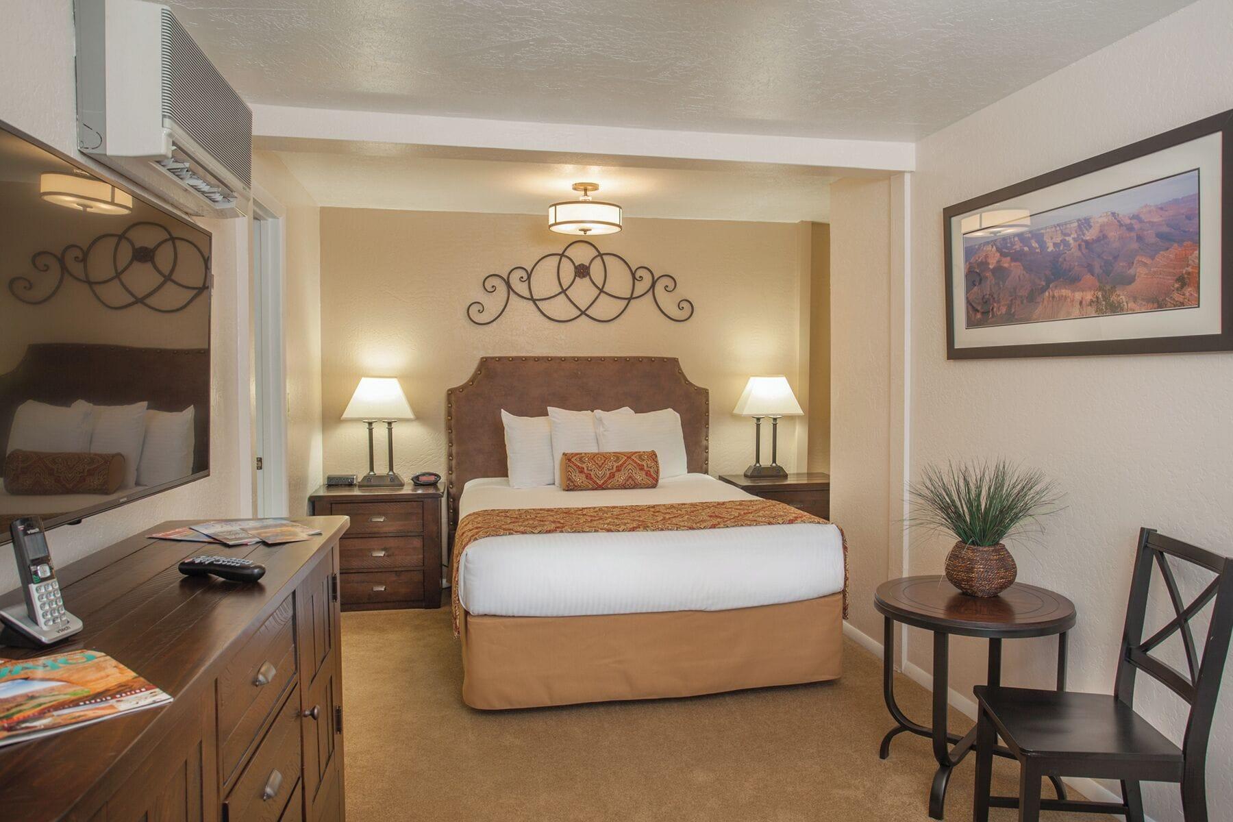 Motel, Family, Apartment، Red Feather Lodge 1/2