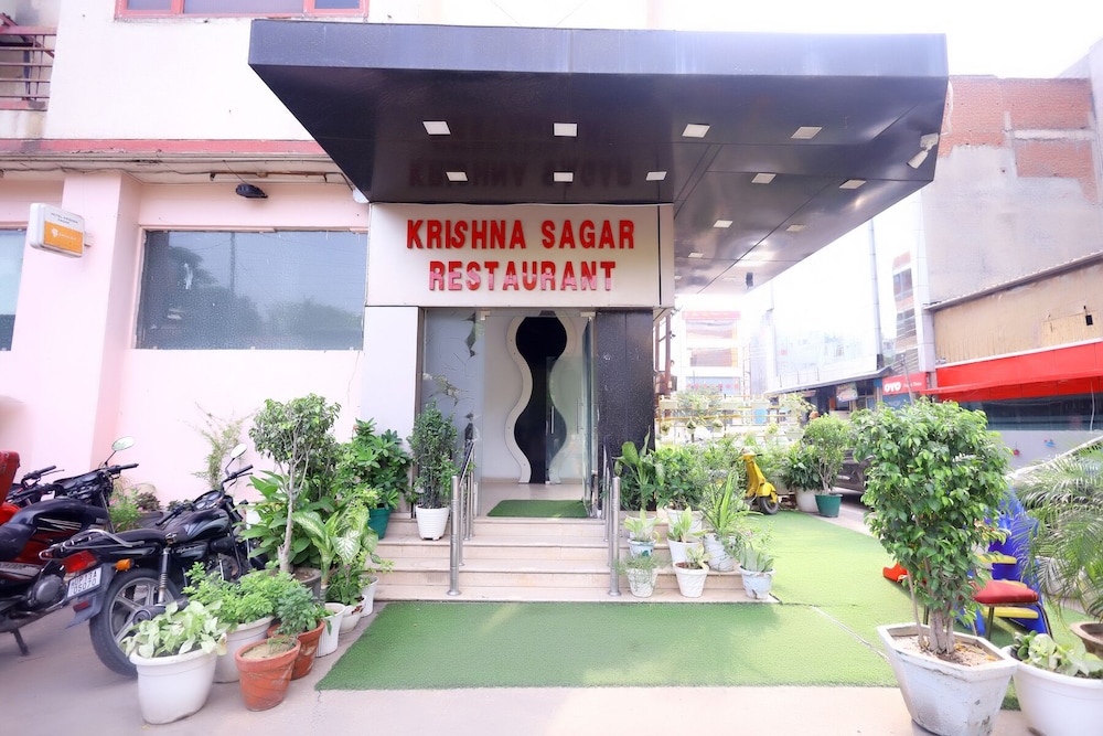 Hotel Krishna Sagar(Raj Nagar) 7/62