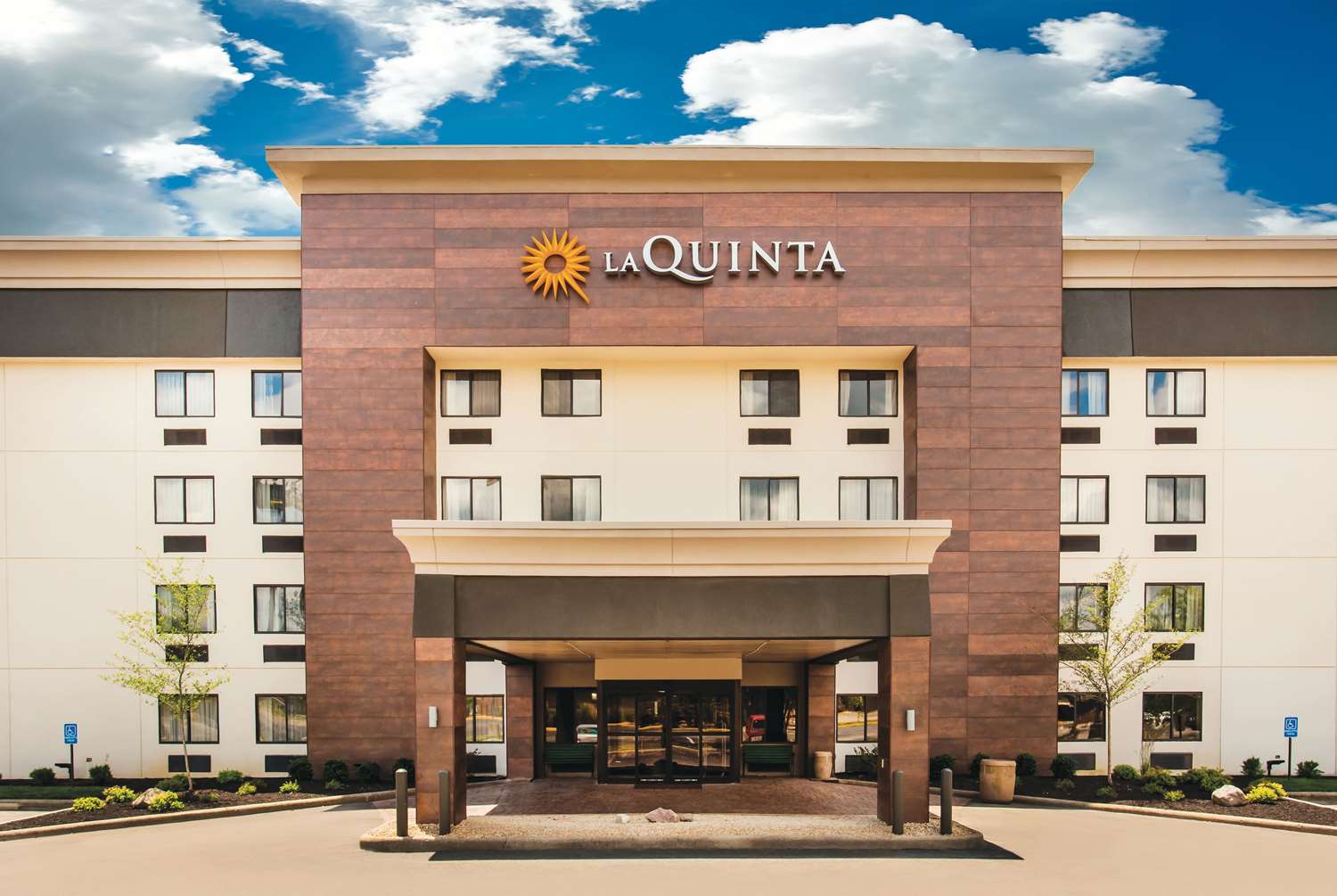 La Quinta Inn & Suites by Wyndham Cincinnati NE - Mason 4/28
