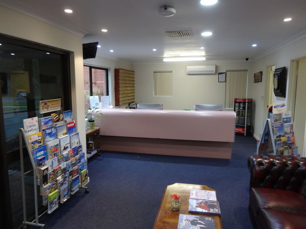 Sanno Marracoonda Airport Hotel 3/37