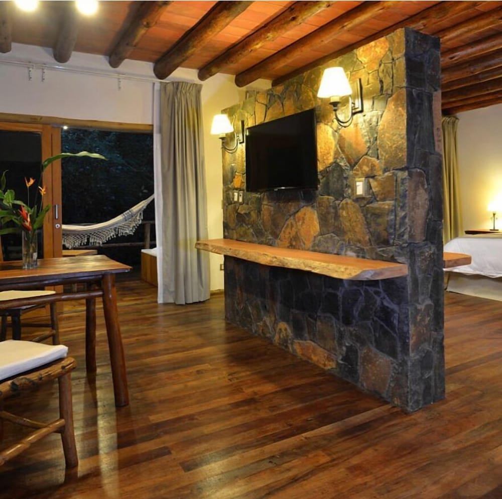 LA ALDEA DE LA SELVA LODGE 8/43