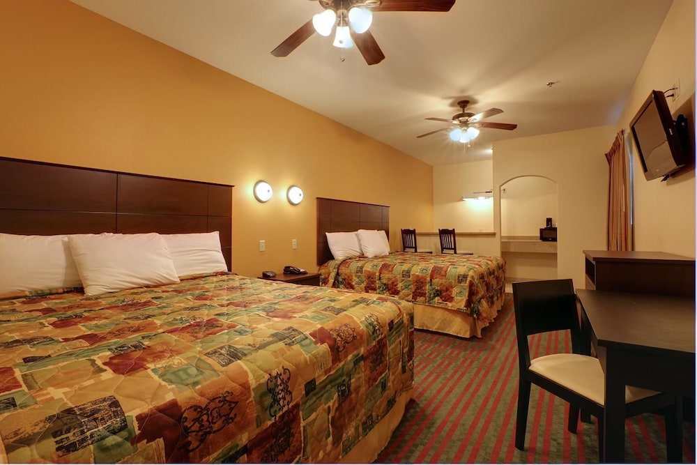 غرفة قياسية بسريرين كينج للمدخنين