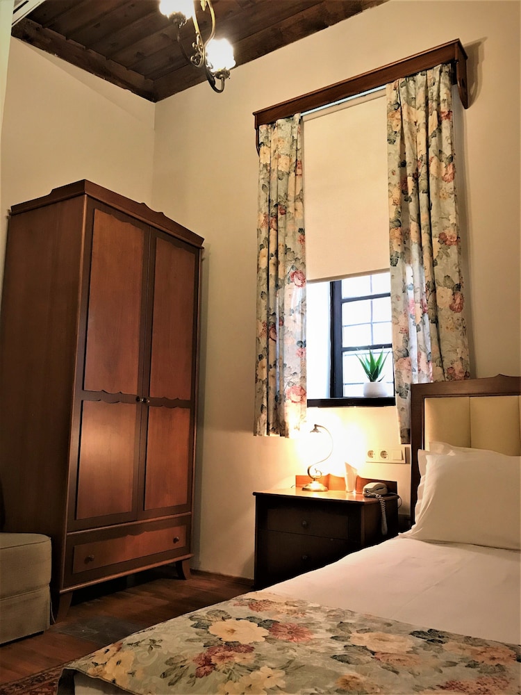 STANDARD, SINGLE, SINGLE BED, CITY VIEW