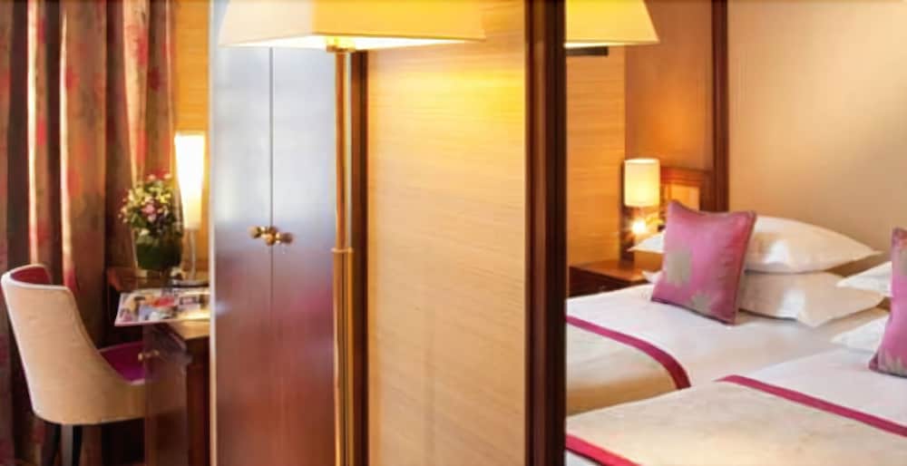 Hotel Saint Honore 5/35