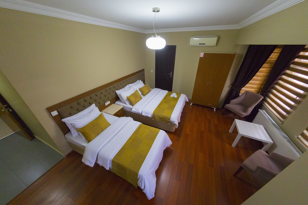 Helen Suites Aparts 18/50