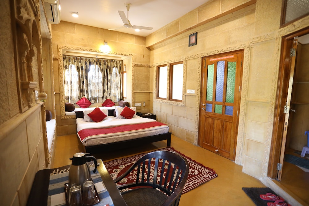 Hotel Jessulkot 9/28