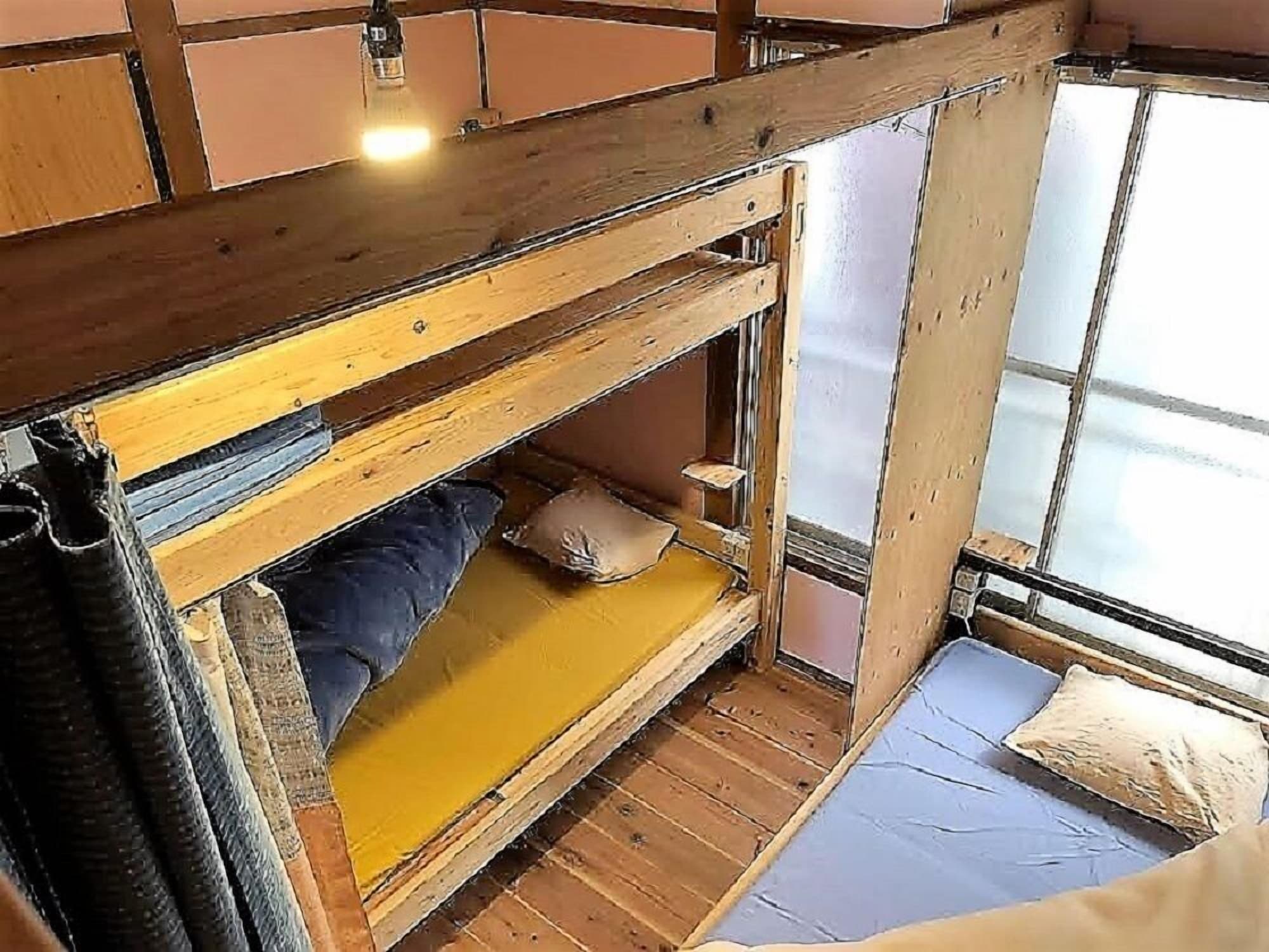 FEMALE DORM, FEMALE ONLY