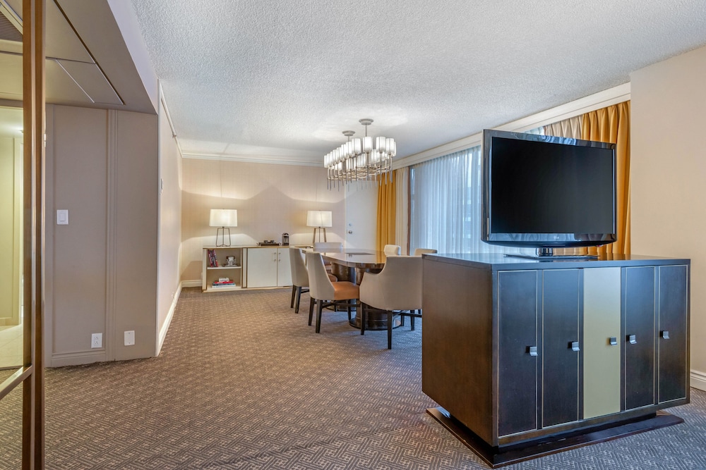 Omni Mont Royal Hotel 6/55