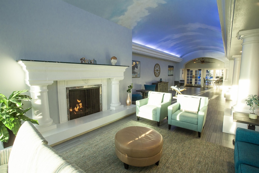 Tamarack Beach Resort Hotel 46/65