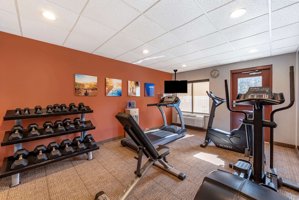 Comfort Inn & Suites Morehead 17/28