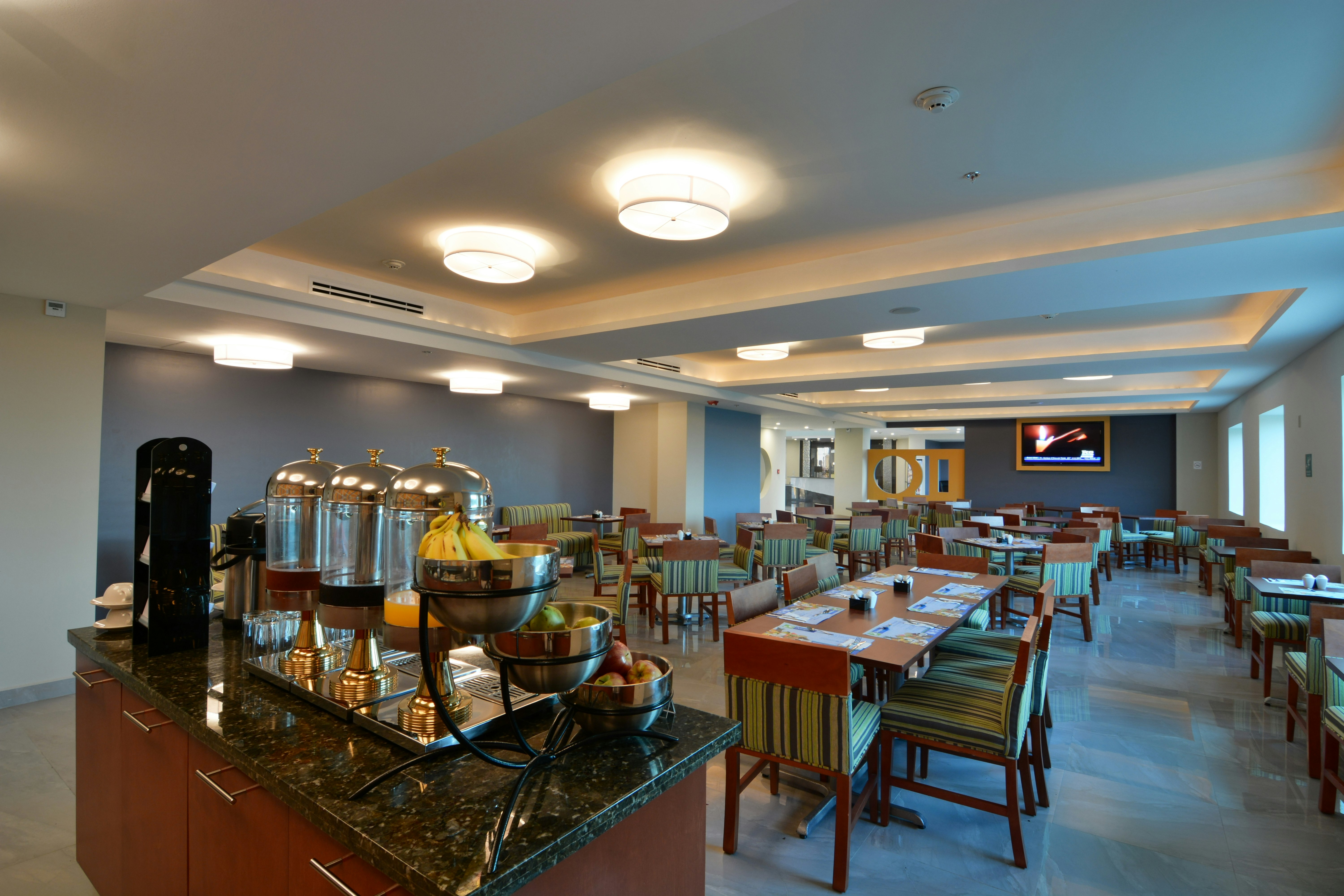 Holiday Inn Express Cabo San Lucas 55/71