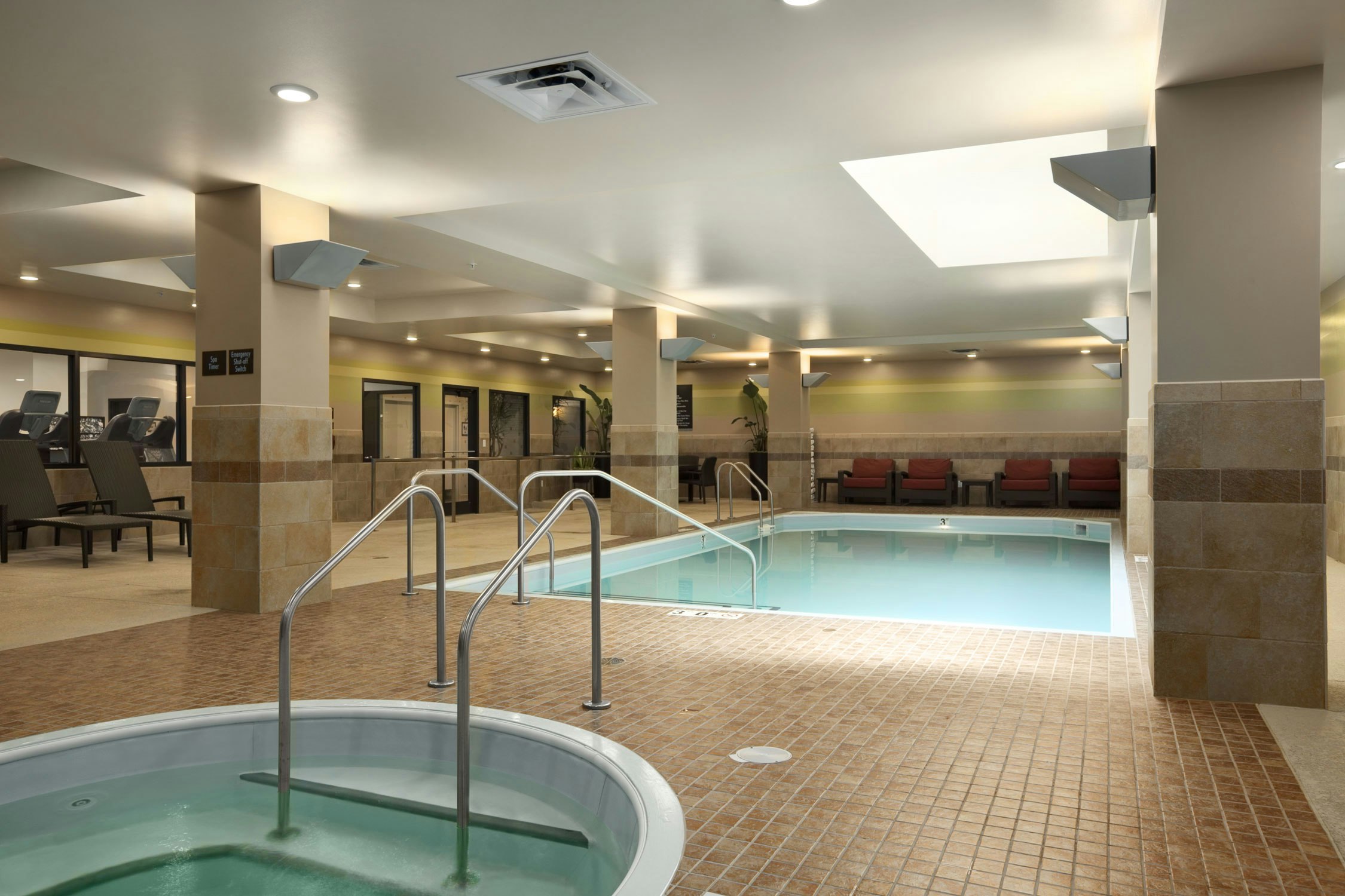 Embassy Suites By Hilton St Louis Downtown 18/59