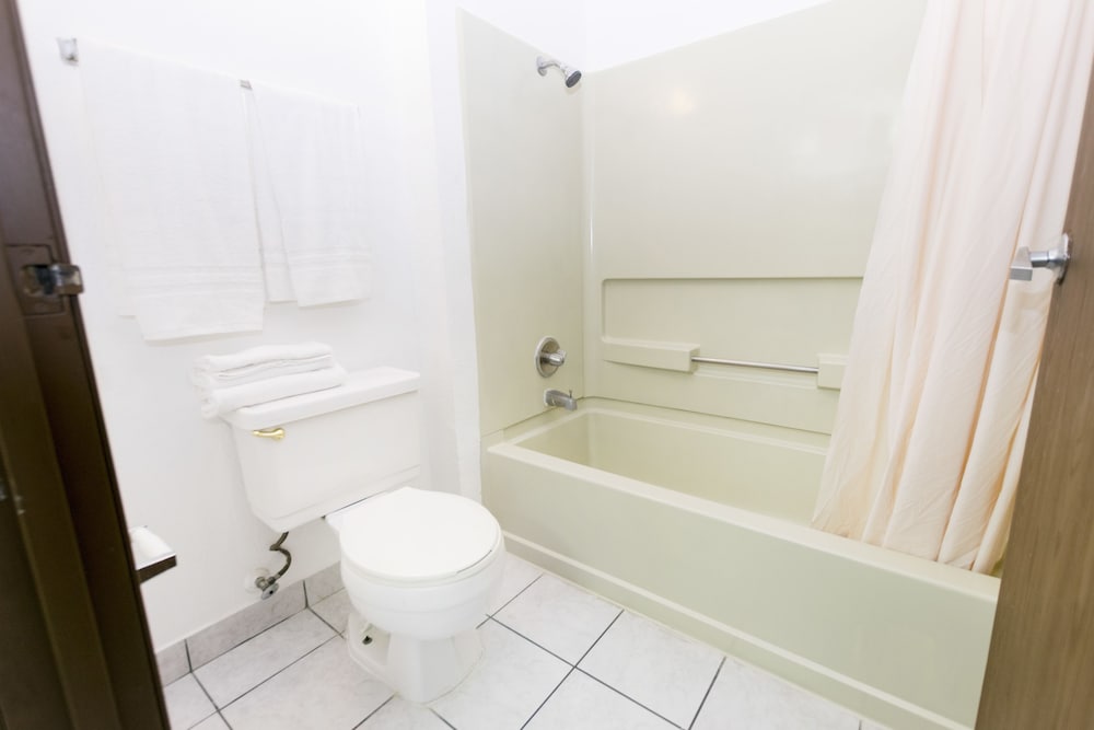 Morada Inn and Suites 51/55