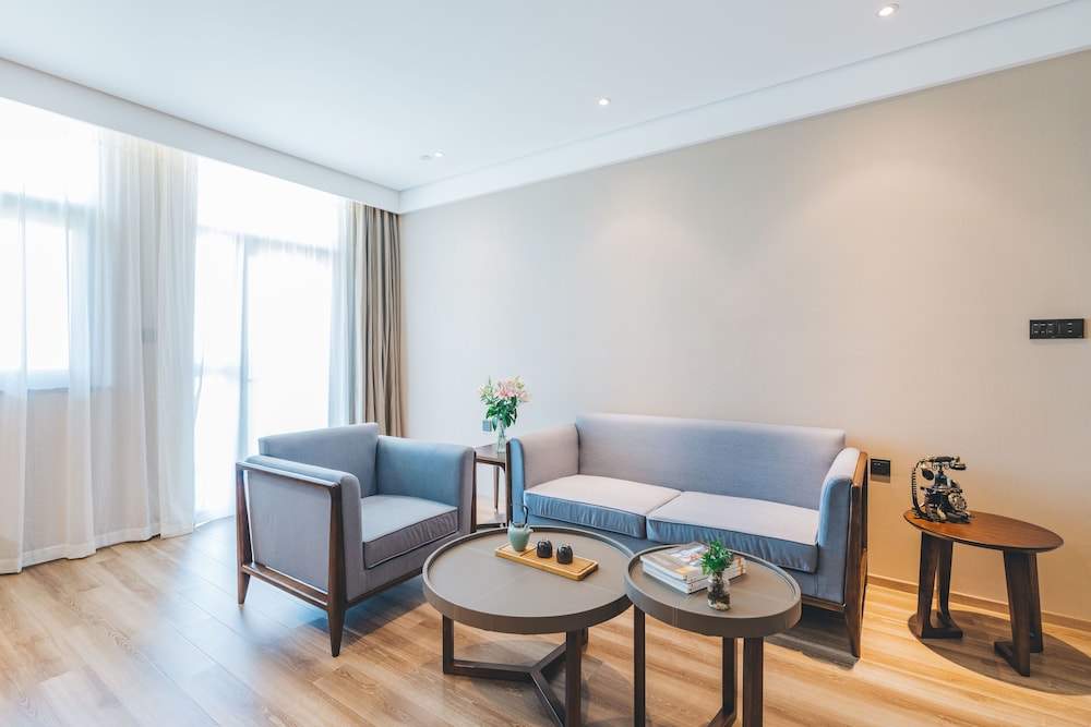 Atour Hotel (Suzhou North High Speed Railway Station, Qiyage Garden) 30/44