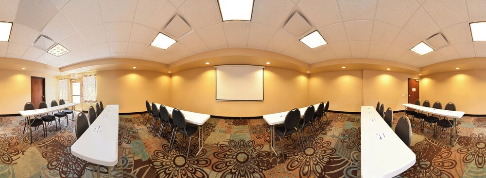Holiday Inn And Suites Globe 45/55