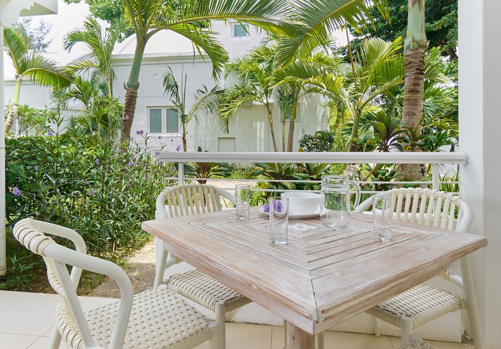 Le Beachclub Serviced Apartments And Villas 53/77